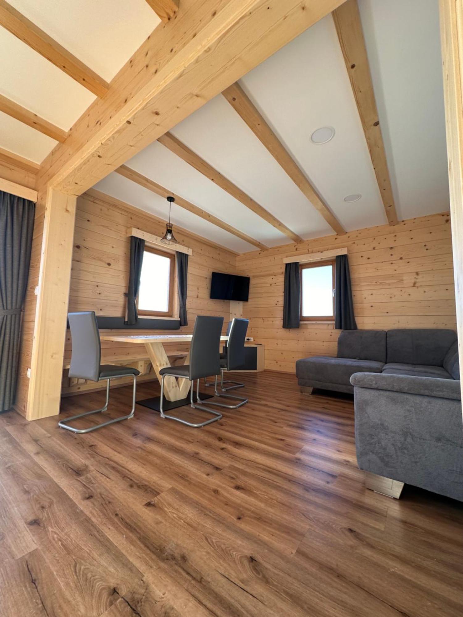 Guest House Pr Ambruzarju & Apartments Церклє-на-Горенськем Номер фото