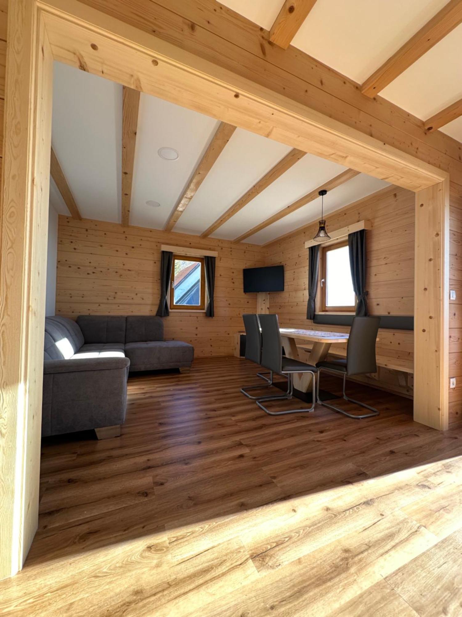 Guest House Pr Ambruzarju & Apartments Церклє-на-Горенськем Номер фото