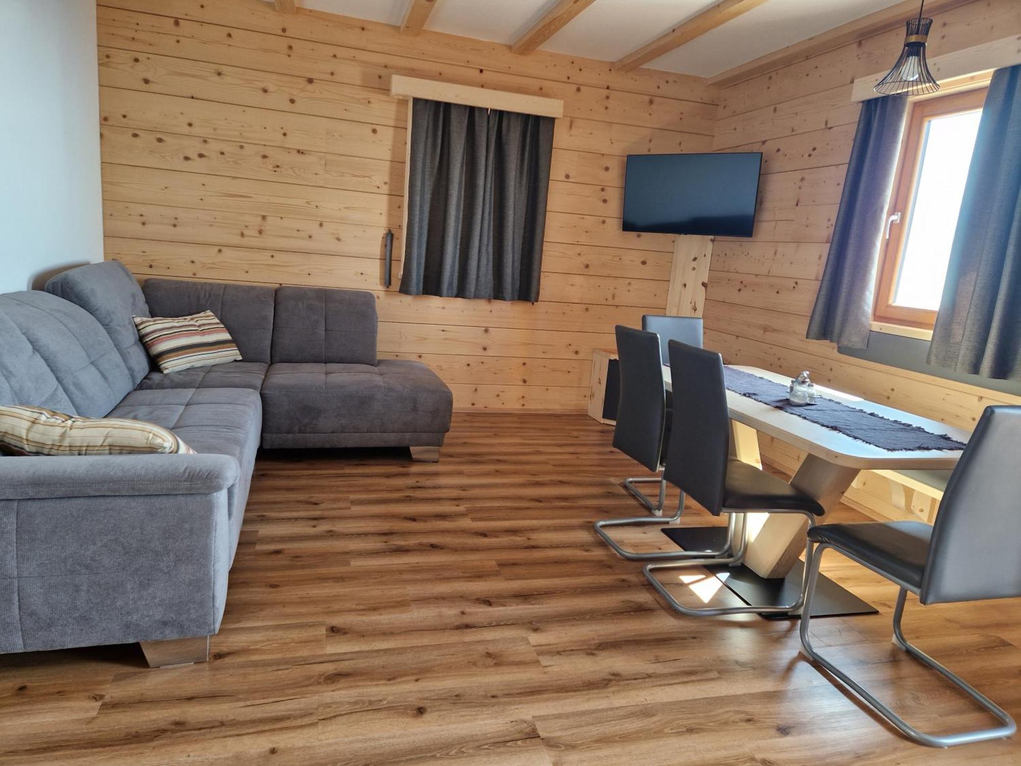Guest House Pr Ambruzarju & Apartments Церклє-на-Горенськем Номер фото