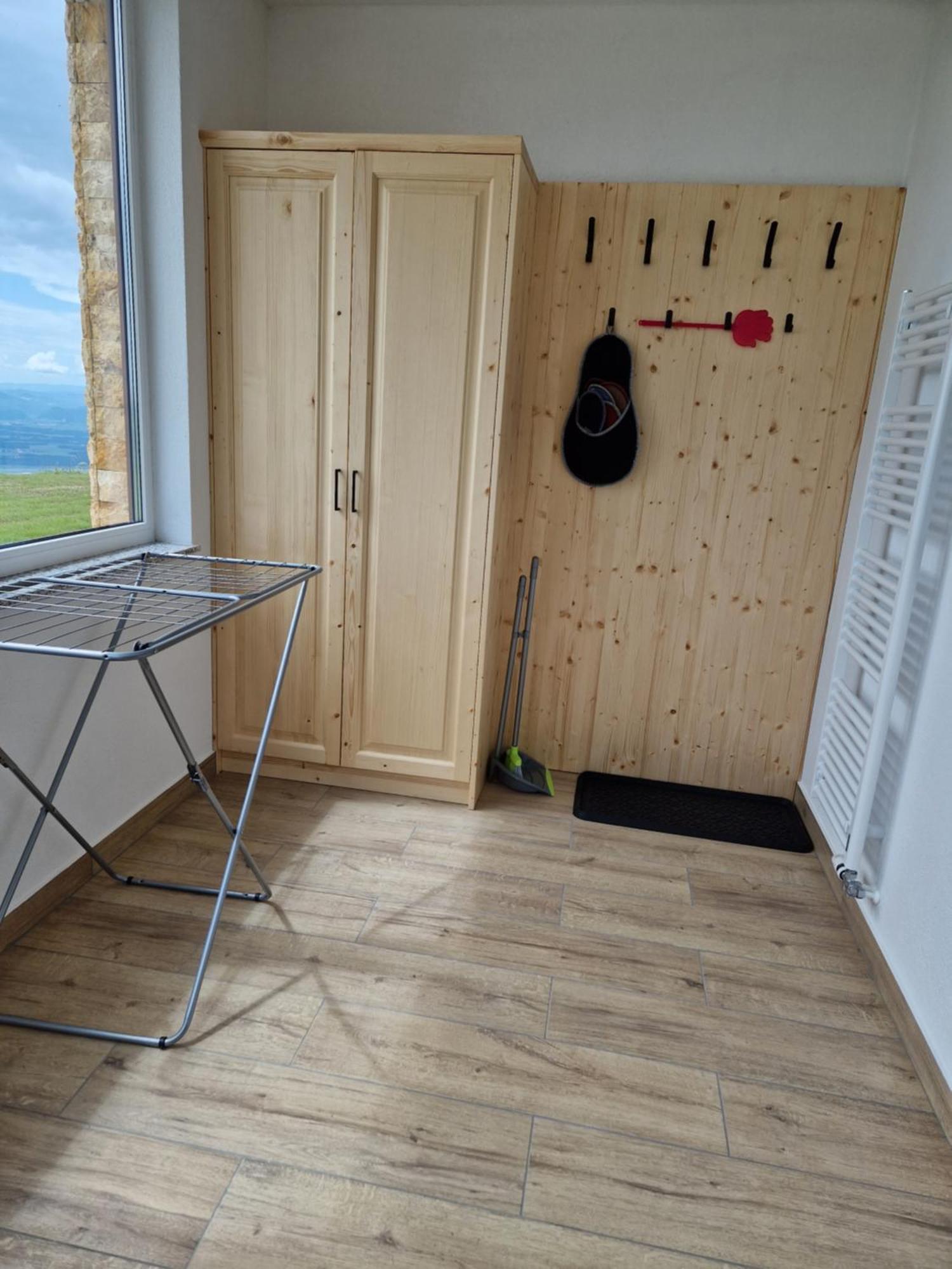Guest House Pr Ambruzarju & Apartments Церклє-на-Горенськем Номер фото