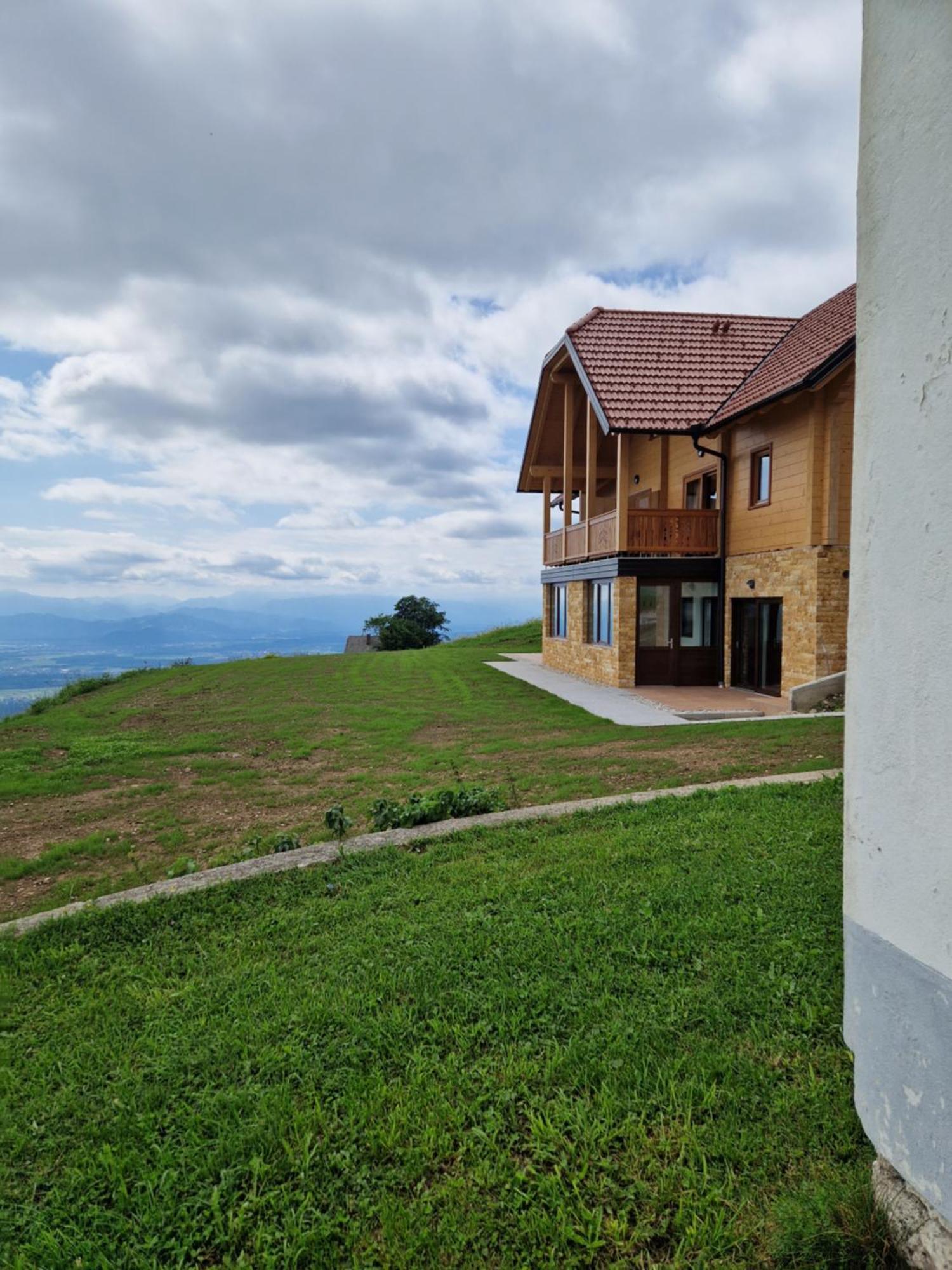 Guest House Pr Ambruzarju & Apartments Церклє-на-Горенськем Номер фото